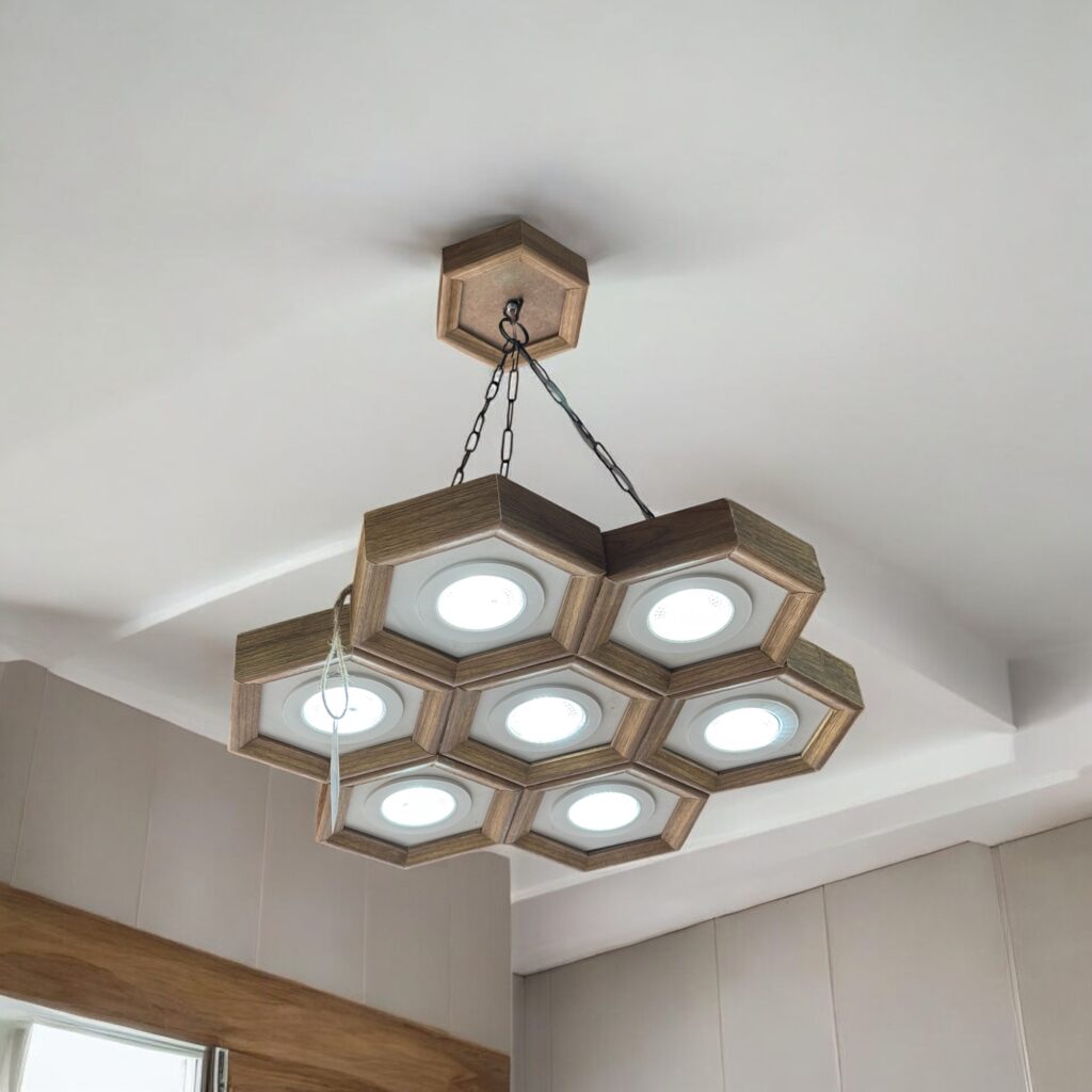 Luminária Hexagonal – 7 leds